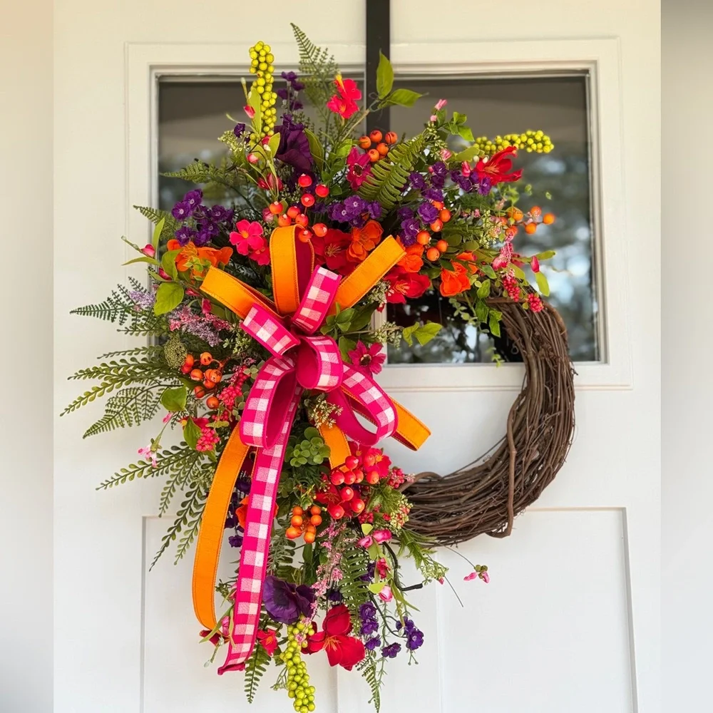 Vibrant Multi-Toned Floral Wreath